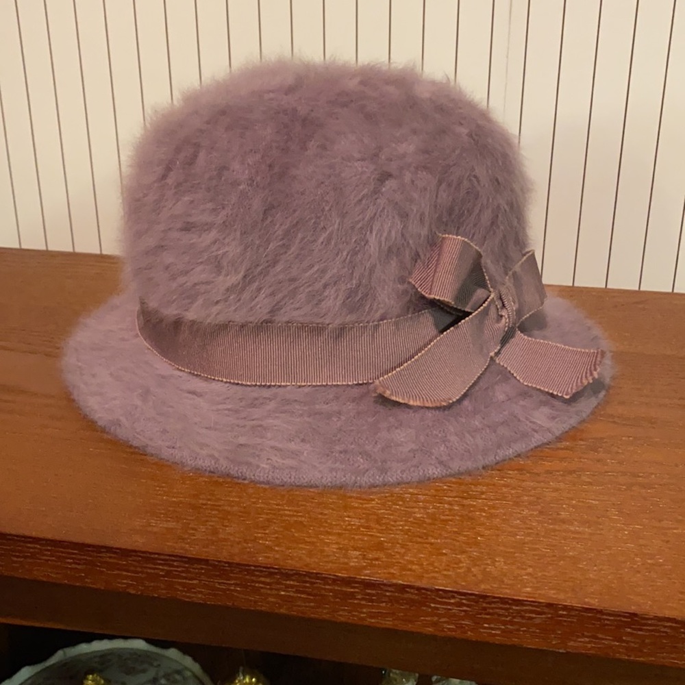 Rabbit fur lilac bowler hat - Picture 2 of 7